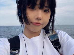 中国大陆女rapper18岁欢迎您,中国大陆女 rapper18 岁：实力与潜力的新生代代表，欢迎您的聆听